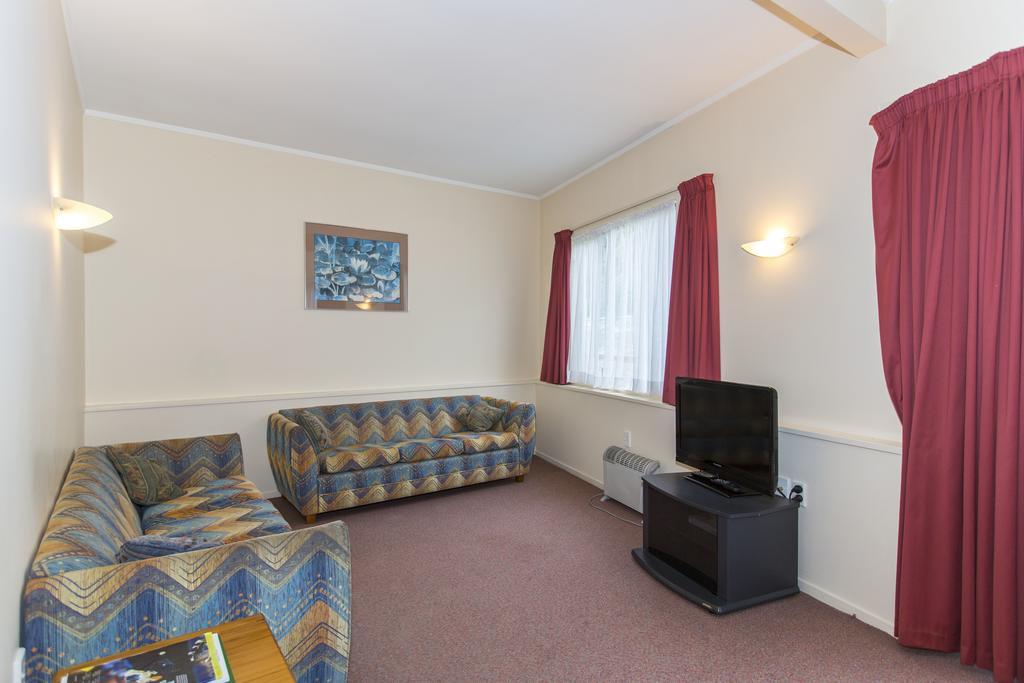 Fernhill Motor Lodge Lower Hutt Eksteriør bilde